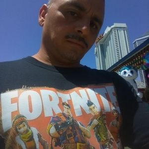 Meet your Posher, Luis